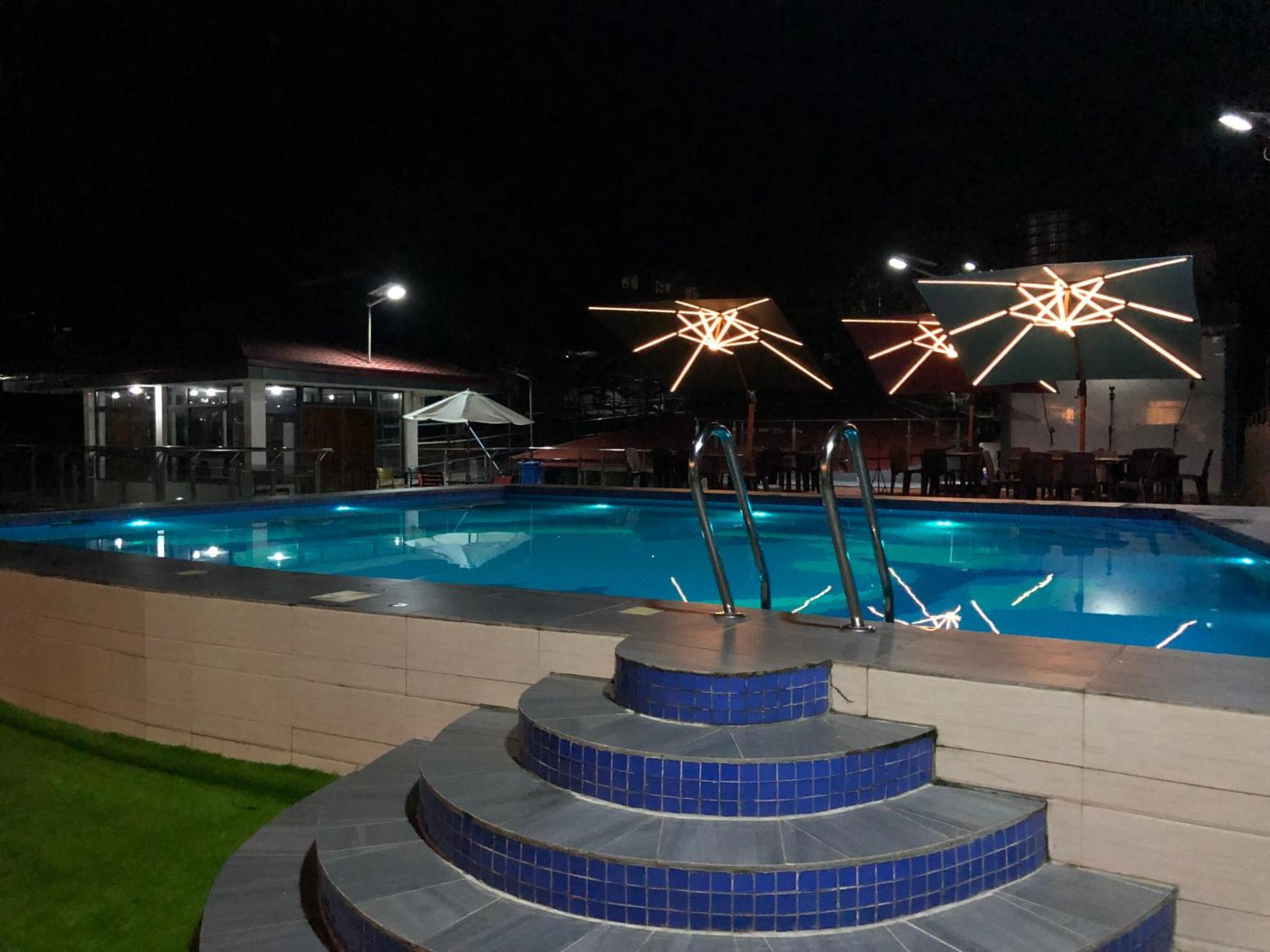 Sky Garden Hotel Coron Eksteriør bilde